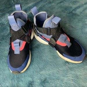 Nike Air Huarache City Womens AH6787-002 Navy blue